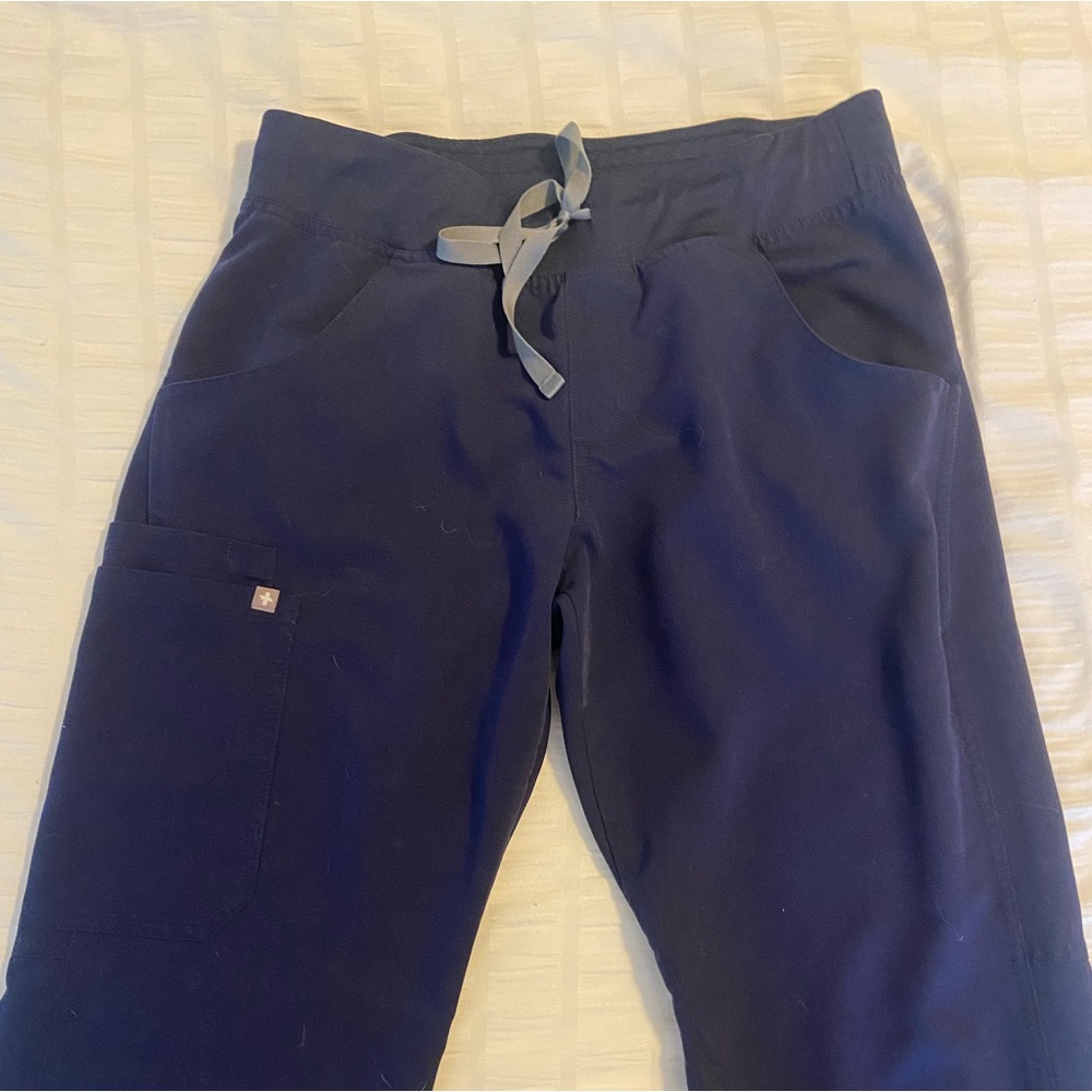 Navy Figs scrubs - petite small